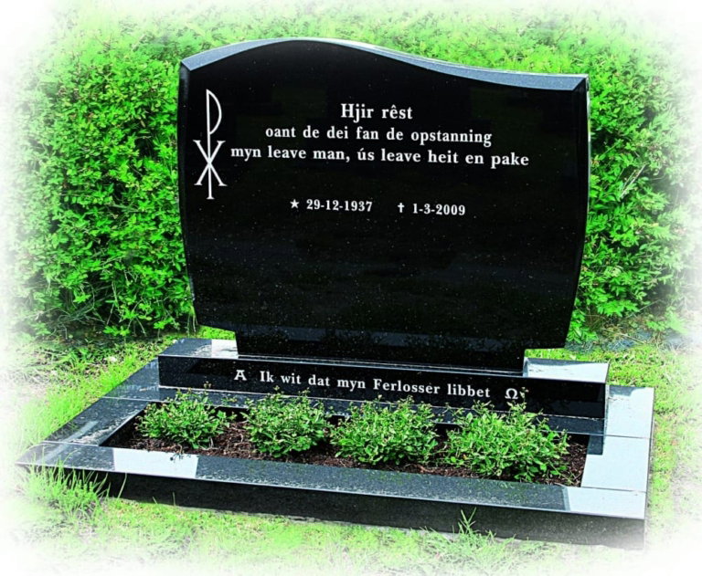 Zwart graniet Golfkop model grafsteen