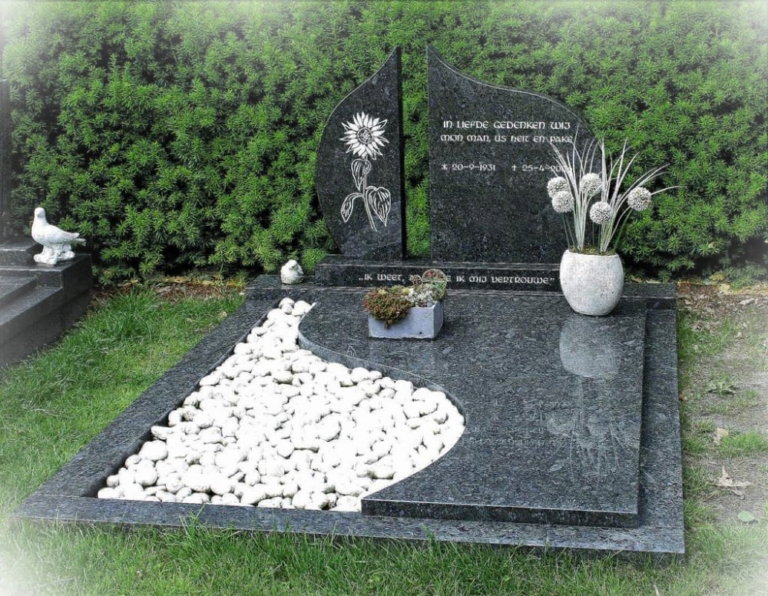 dubbel grafmonument met beddekking in andhra grey graniet