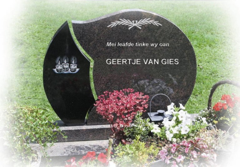gedenksteen uitgevoerd himalaya blue graniet