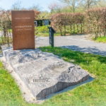 Grafsteen met cortenstaal