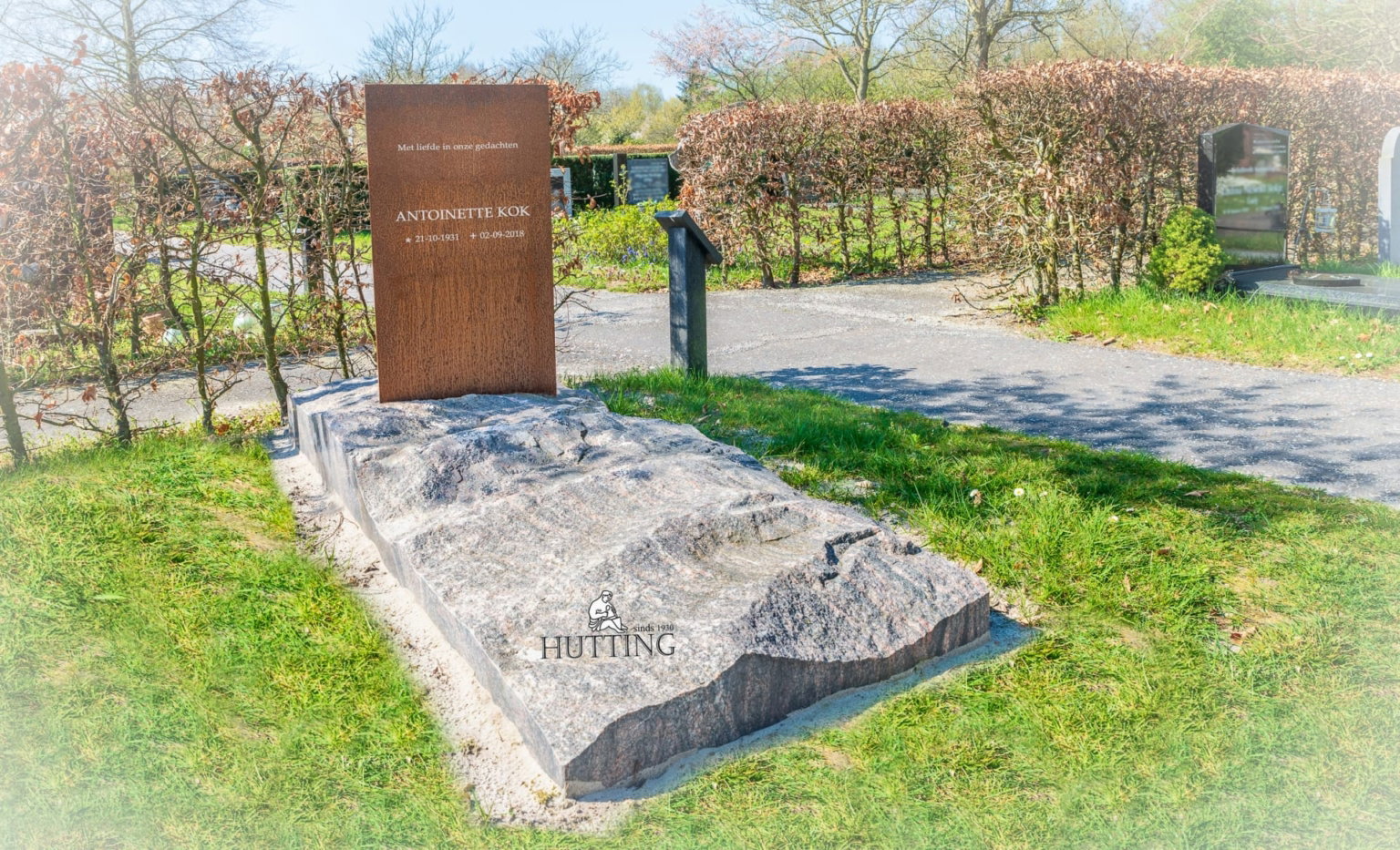 Grafsteen met cortenstaal