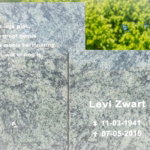 Groene grafsteen 1