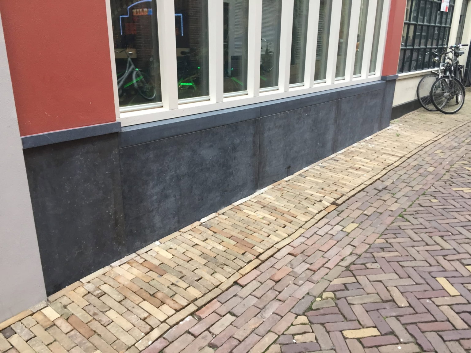 Bedekking van belgisch hardsteen scaled