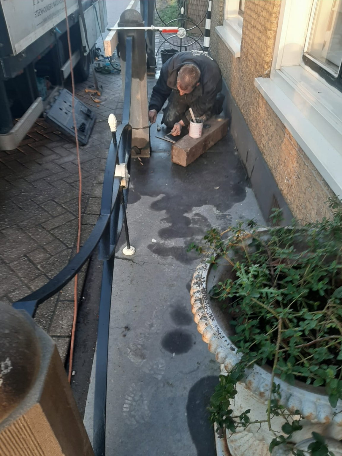Klussen aan een stoeppaal