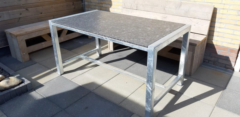 Natuursteen tafelblad Steel Grey graniet geborsteld
