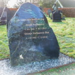Grafmonument groene kei scaled