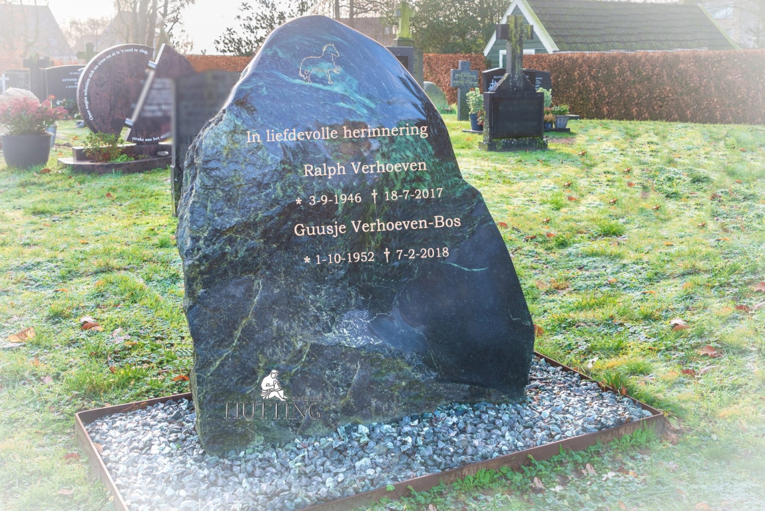 Grafmonument groene kei scaled