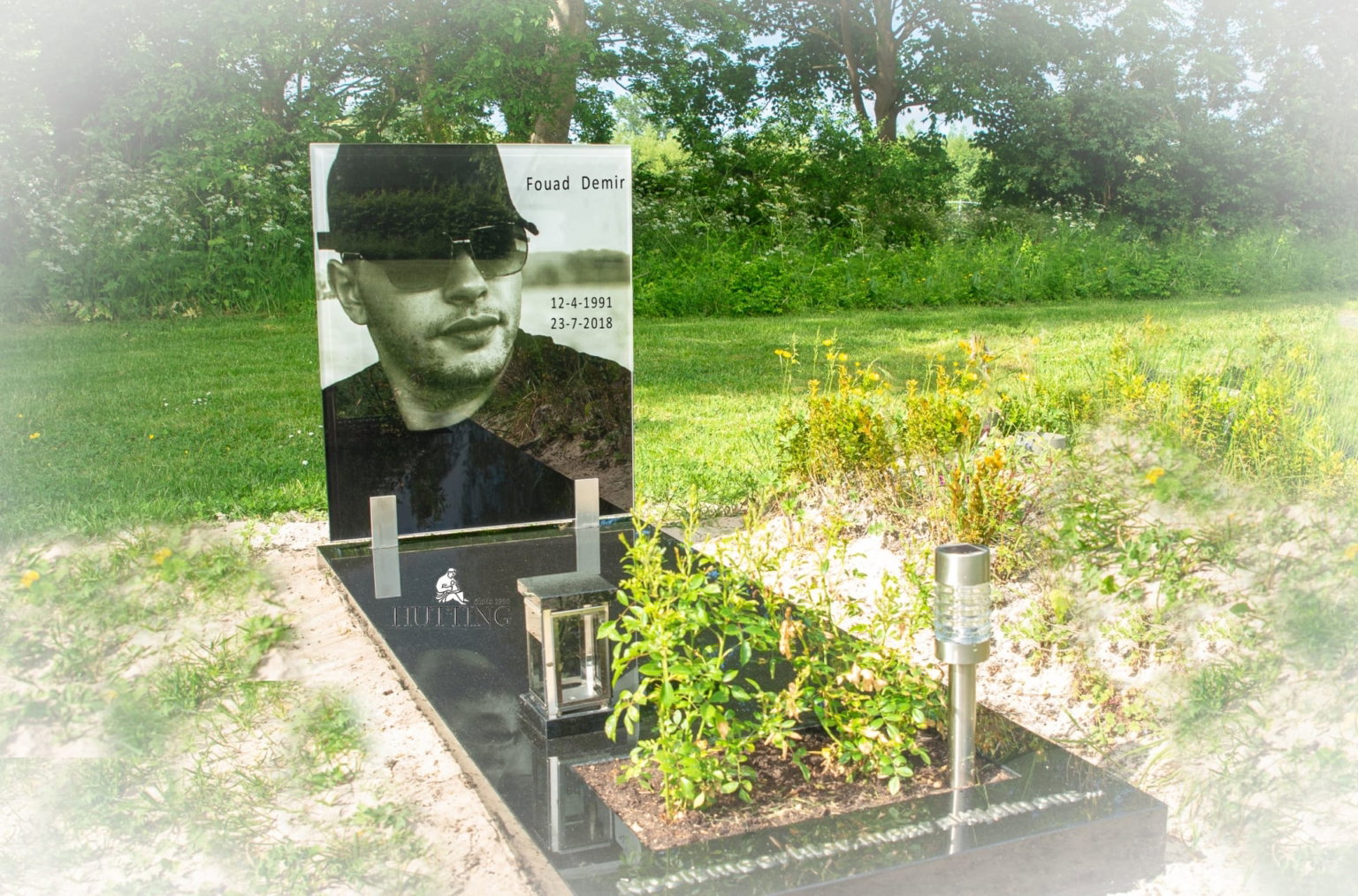 Grafmonument granieten zerk met fotoprint scaled