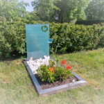 Grafsteen glas met RVS scaled