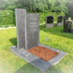 Leisteen grafmonument scaled