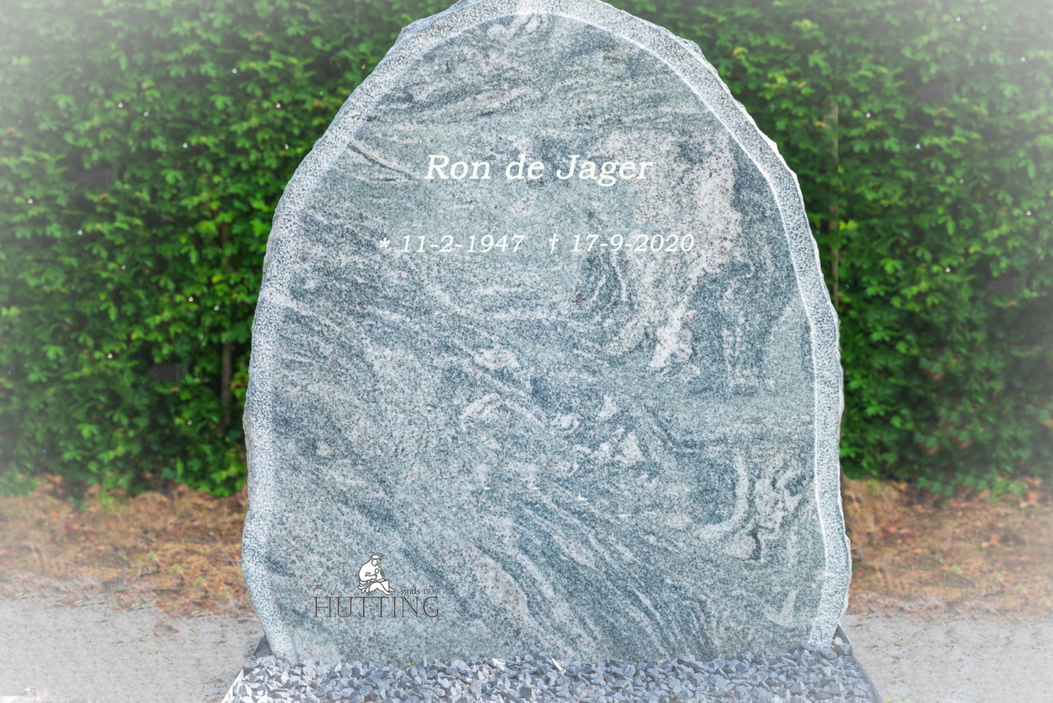 Grafmonument groen graniet scaled