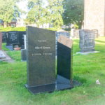 Emerald green grafmonument scaled