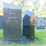 Grafmonument emerald green scaled