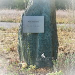 Grafsteen met RVS tekstplaatje scaled
