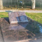 Grafsteen boek scaled