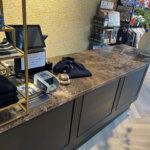 Toonbank winkel marmer scaled