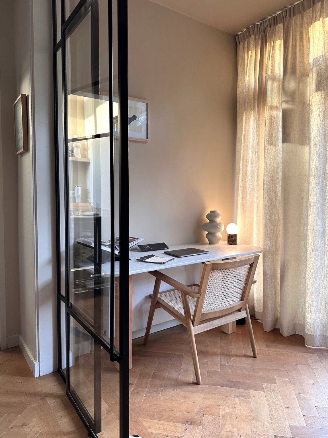 Bureaublad marmer scaled