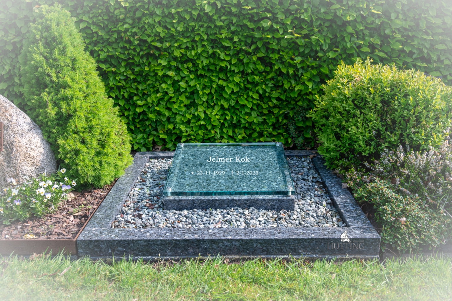 Grafmonument glas scaled