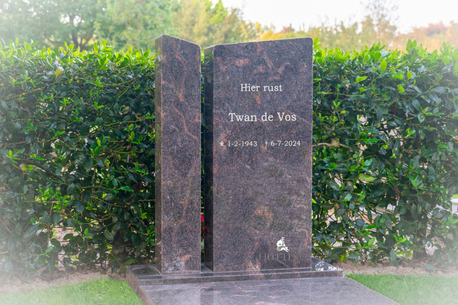 Grafmonument rood graniet scaled
