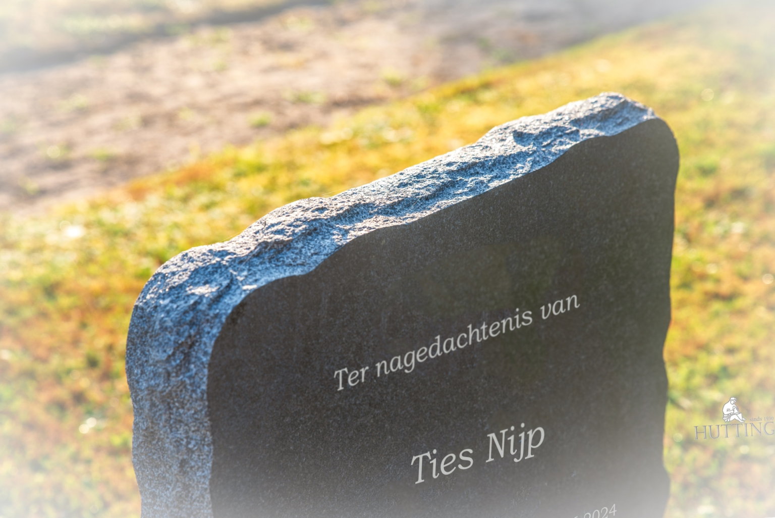 Grafmonument ruwe zijkanten scaled