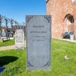 Friese grafsteen scaled
